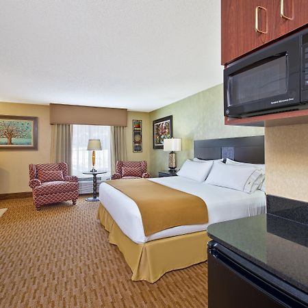Holiday Inn Express & Suites - Sharon-Hermitage By Ihg West Middlesex Exterior foto
