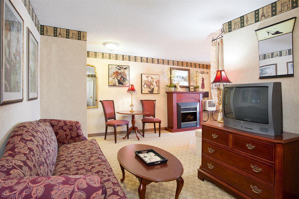 Holiday Inn Express & Suites - Sharon-Hermitage By Ihg West Middlesex Quarto foto
