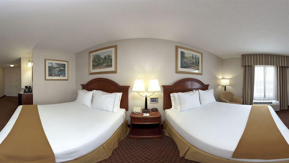 Holiday Inn Express & Suites - Sharon-Hermitage By Ihg West Middlesex Exterior foto