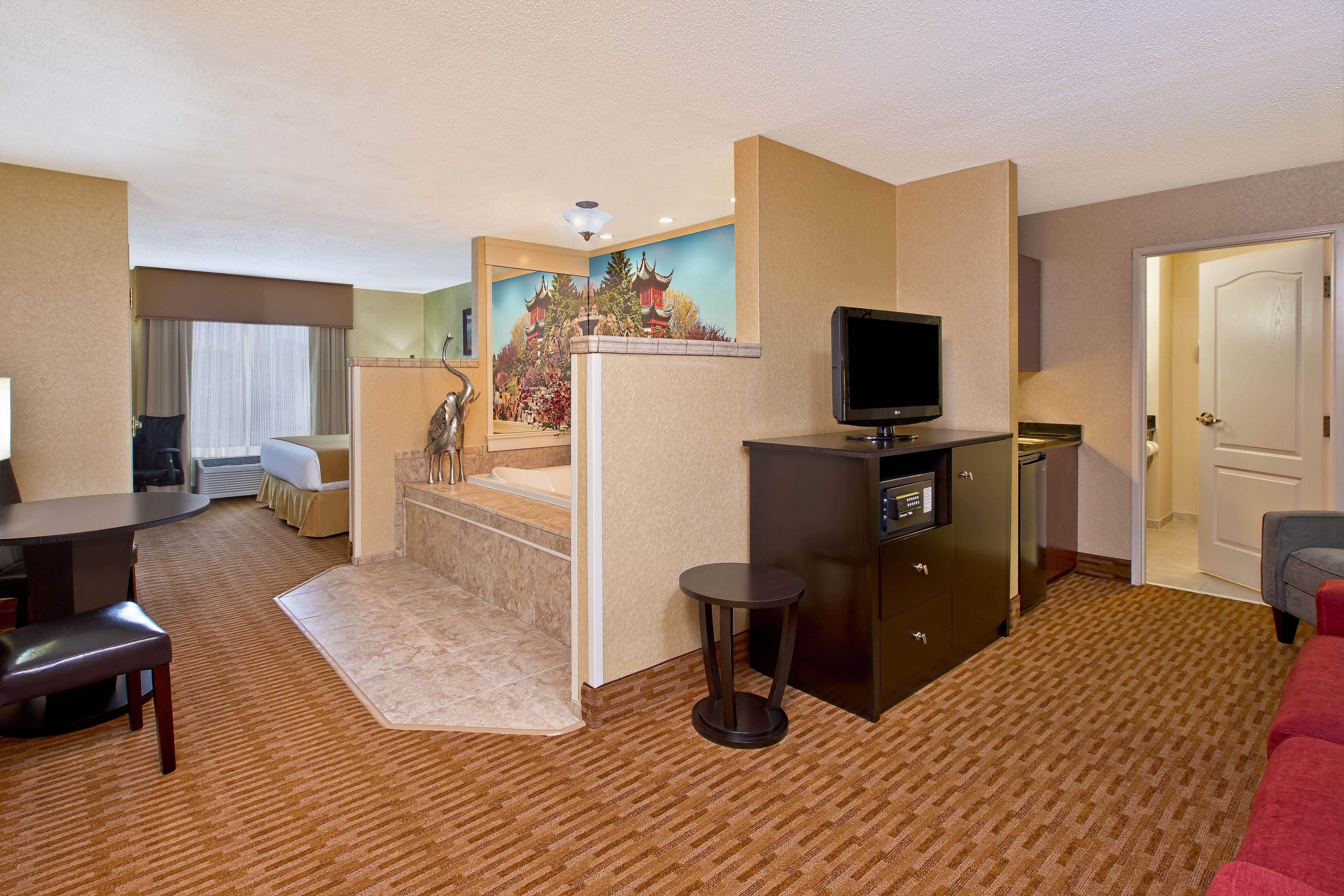 Holiday Inn Express & Suites - Sharon-Hermitage By Ihg West Middlesex Exterior foto