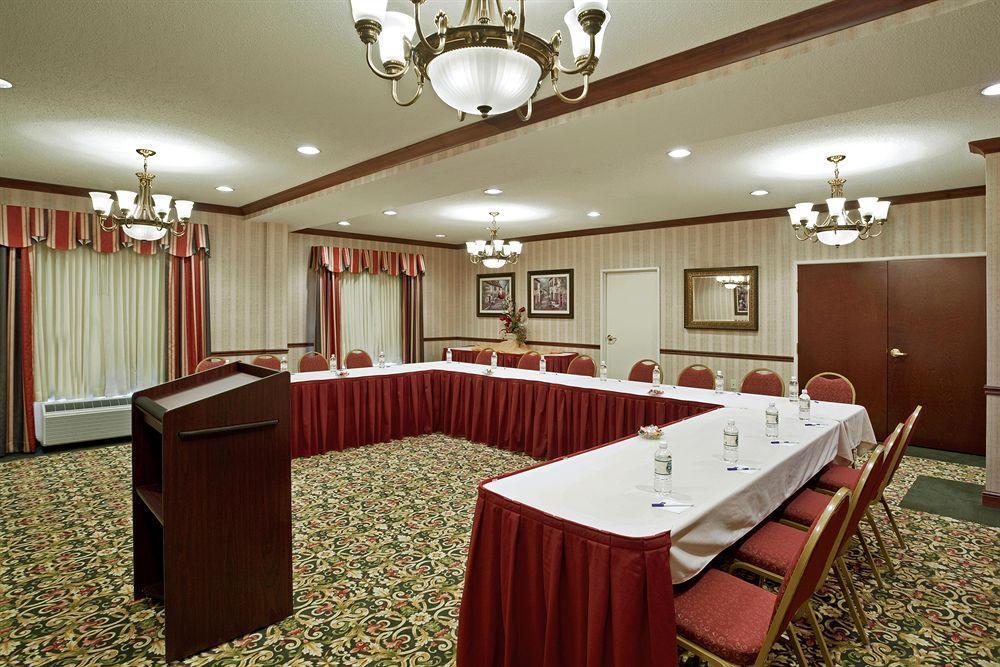 Holiday Inn Express & Suites - Sharon-Hermitage By Ihg West Middlesex Facilidades foto